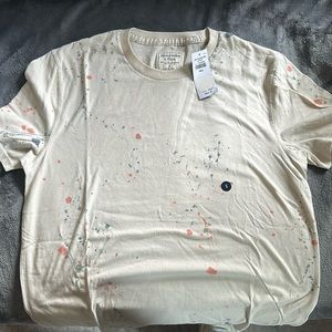 Paint splatter tan Abercrombie tee shirt